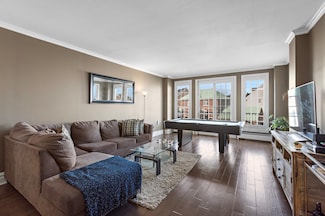 111 Shearwater Ct E Unit 23, Jersey City, NJ 07305