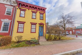49 S Ferry St, Albany, NY 12202