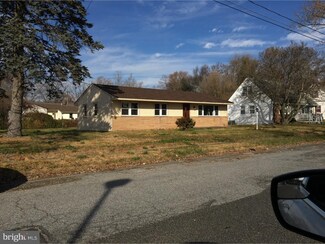 2 Amhurst Ave, Somerdale, NJ 08083