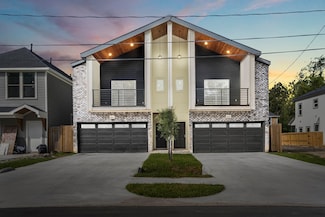 8119 Venus Ab St, Houston, TX 77088