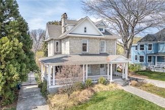 607 N Main St, Mount Airy, NC 27030