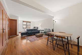 1420 York Ave Unit 4R, New York, NY 10021