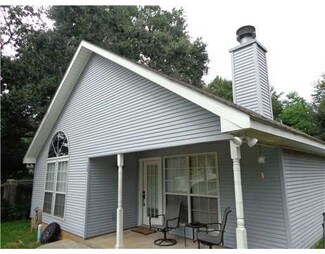724 24th St, Gulfport, MS 39501