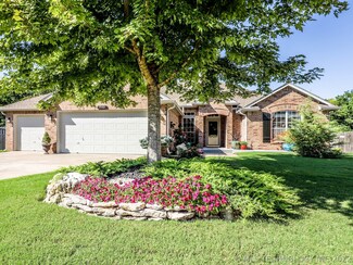 9102 E 90th St, Tulsa, OK 74133