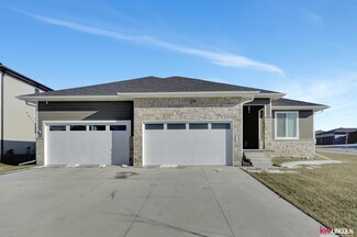 9524 Estela Ave, Lincoln, NE 68516
