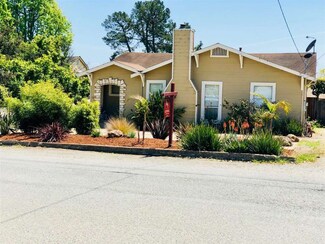 14 Dick Phelps Rd, Watsonville, CA 95076