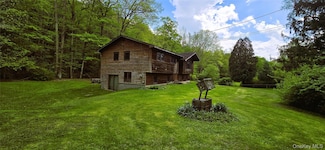 266 Sugar Loaf Rd, Grahamsville, NY 12740