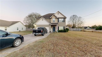 277 Owens Rd, Fort Mitchell, AL 36856