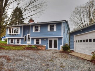 52 Lords View Terrace, Richmond, VT 05477
