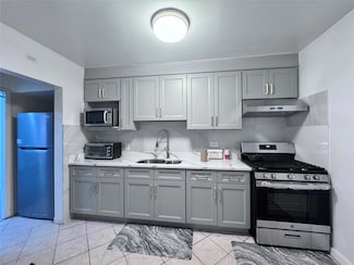 237-18 92nd Rd, Jamaica, NY 11426
