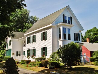 2 Whittier St, Newton, NH 03858