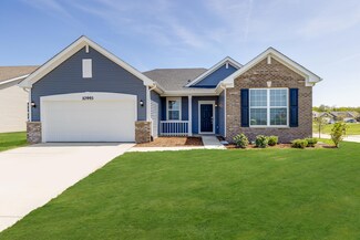 10993 Thomas St, Winfield, IN 46307