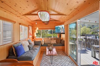 9 Paradise Cove Rd, Malibu, CA 90265