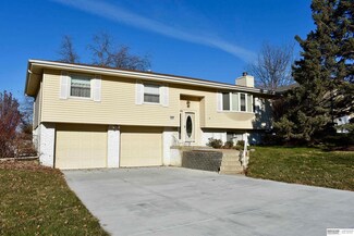 12242 William Cir, Omaha, NE 68144