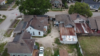 2016 & 2018 Gentry St, Houston, TX 77009