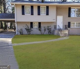 2900 Bradmoor Ct, Decatur, GA 30034