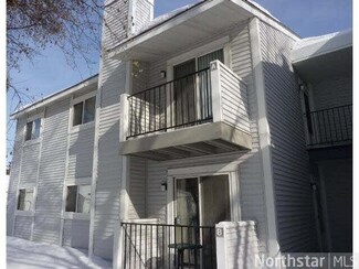 1720 Pleasant St, Lauderdale, MN 55113