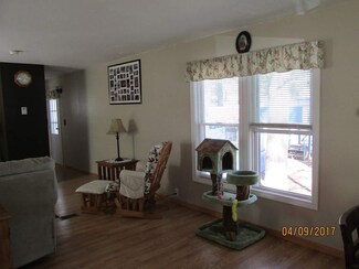 17 Morin St, Holderness, NH 03245