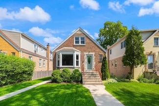7204 W Farwell Ave, Chicago, IL 60631