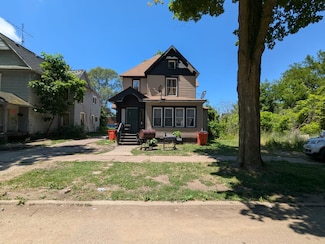 650 Pavone St, Benton Harbor, MI 49022