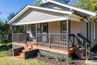 118 26th St SW, Hickory, NC 28602