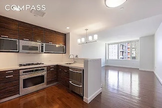 225 E 34th St Unit 14C, New York, NY 10016