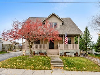 206 S 2nd Ave, Saint Nazianz, WI 54232