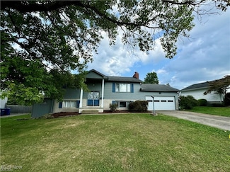 351 Center St, Hubbard, OH 44425