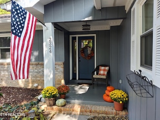 2324 Mark Ln, Maryville, TN 37803
