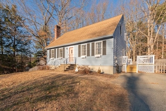 2 Birch Dr, Pepperell, MA 01463