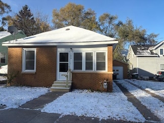 1505 7th St, Muskegon, MI 49441