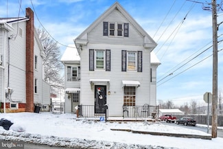 30 N Pleasant Ave, Dallastown, PA 17313