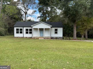 299 Lagrange St, Grantville, GA 30220