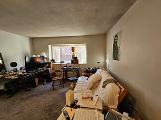 200 Kelton St Unit A33, Allston, MA 02134