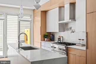 518 S 21st St, Philadelphia, PA 19146