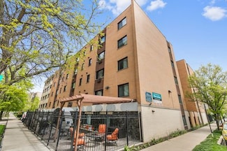 6201 N Kenmore Ave Unit 204, Chicago, IL 60660