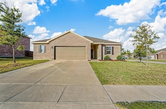 301 Gypsum Ln, Glenn Heights, TX 75154