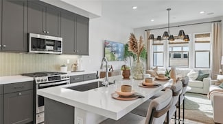 955 Poppy Ct, Montebello, CA 90640