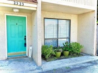 2523 Waters Edge Dr, Neptune Beach, FL 32266