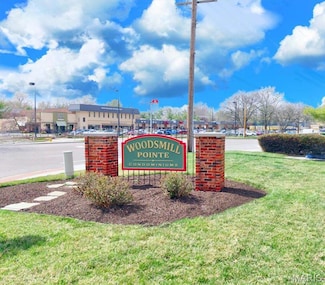 13515 Coliseum Dr Unit A, Chesterfield, MO 63017