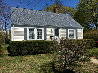 47 Maplehurst Ave, Warwick, RI 02889