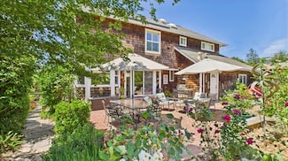 5212 Beaumont Way, Santa Rosa, CA 95409
