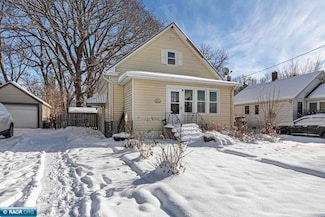 604 Ulstad Ave, Albert Lea, MN 56007