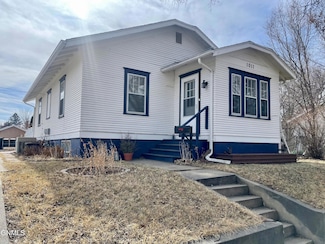 1011 E Bismarck Expy, Bismarck, ND 58504