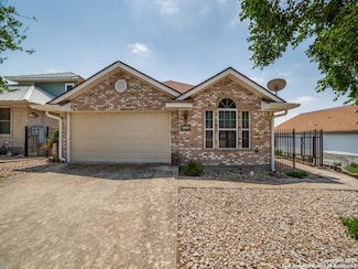 121 Mesa Del Sol, Kerrville, TX 78028