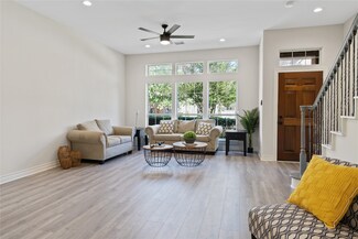9032 Creekstone Lake Dr, Houston, TX 77054