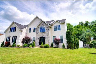1710 Reserve Dr, Collegeville, PA 19426