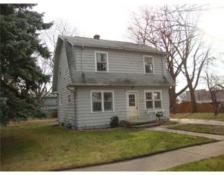 1114 Fremont St, South Bend, IN 46628