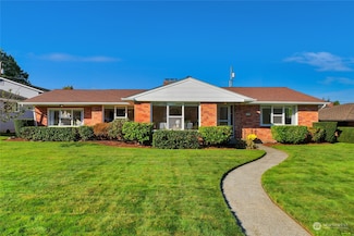 5020 Rucker Ave, Everett, WA 98203