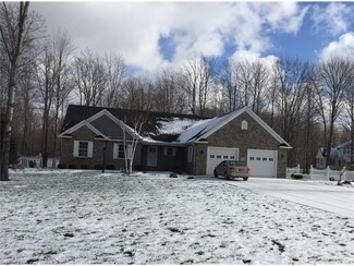 7336 Kingsboro Dr, Conneaut, OH 44030